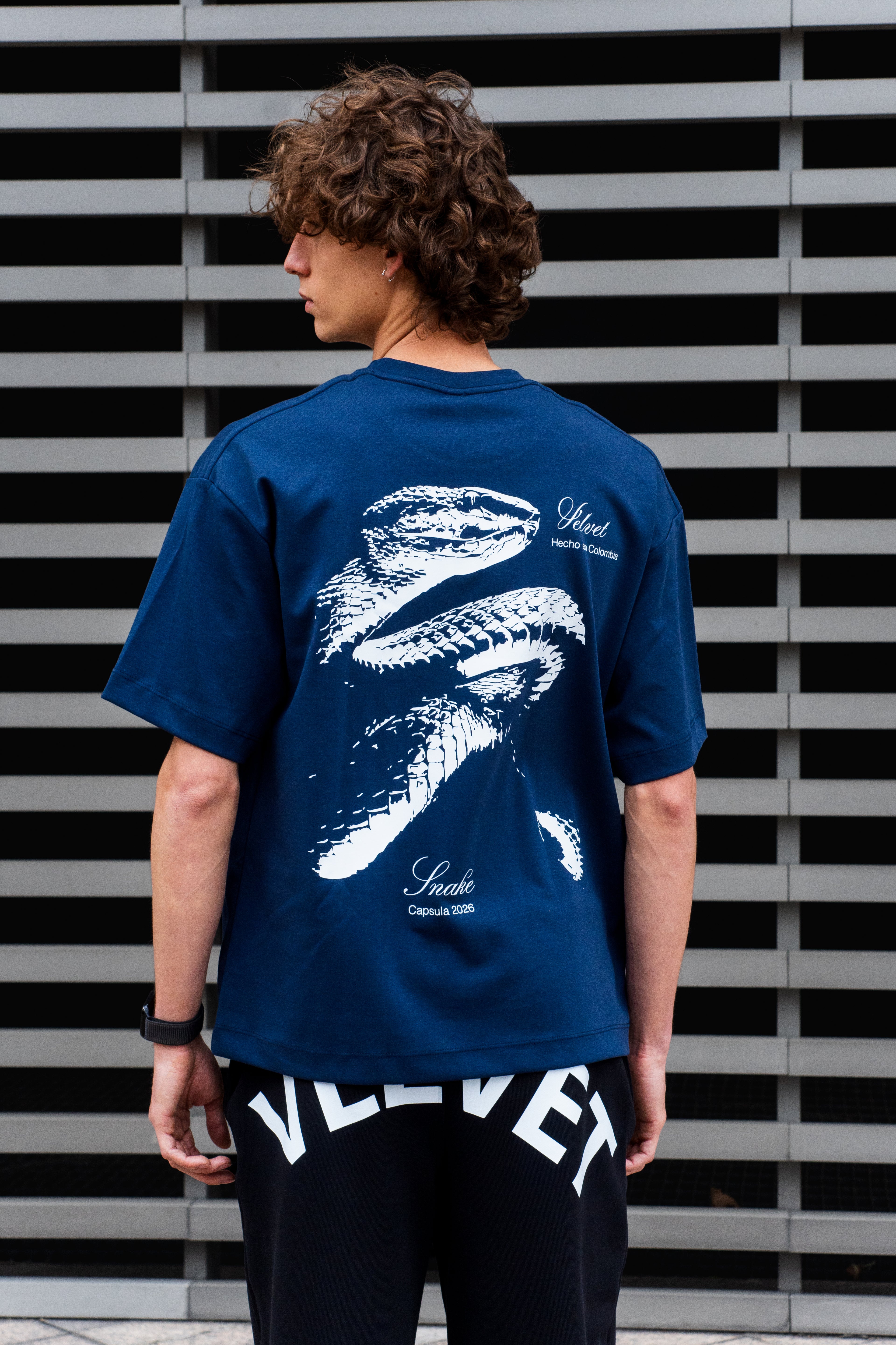 Camiseta Azul Oversize